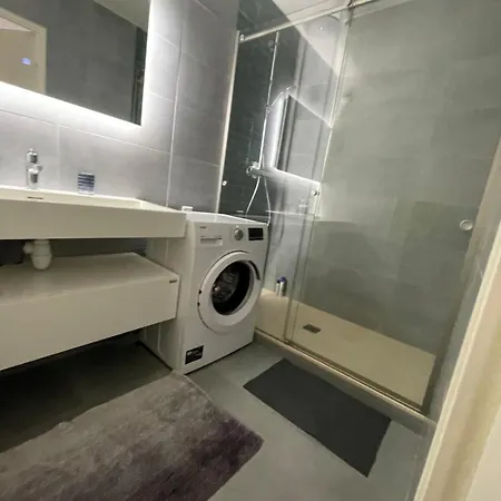 Charm Of Barry Gardens- Private Parking Apartment Toulouse