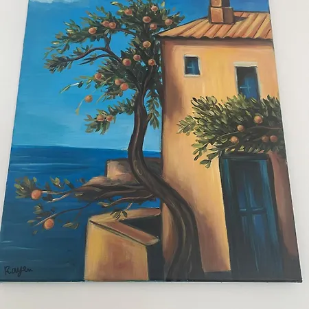 Charm Of Barry Gardens- Private Parking Apartment *