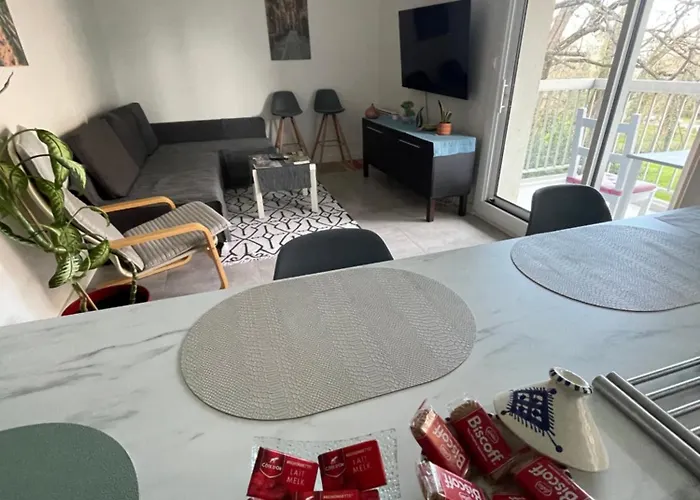 Zenith Charm Of Barry Gardens- Private Parking Apartmán *