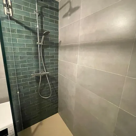 Zénith Charm Of Barry Gardens- Private Parking