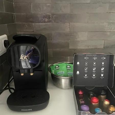 Apartman Zenith Charm Of Barry Gardens- Private Parking *