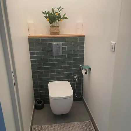 Apartman Zenith Charm Of Barry Gardens- Private Parking